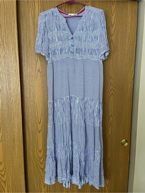 Women’s Cactus + Pearl Blue striped detail maxi summer dress size small